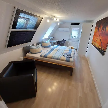 Gaeste Und Geschaeftswohnung Stolle Apartment *